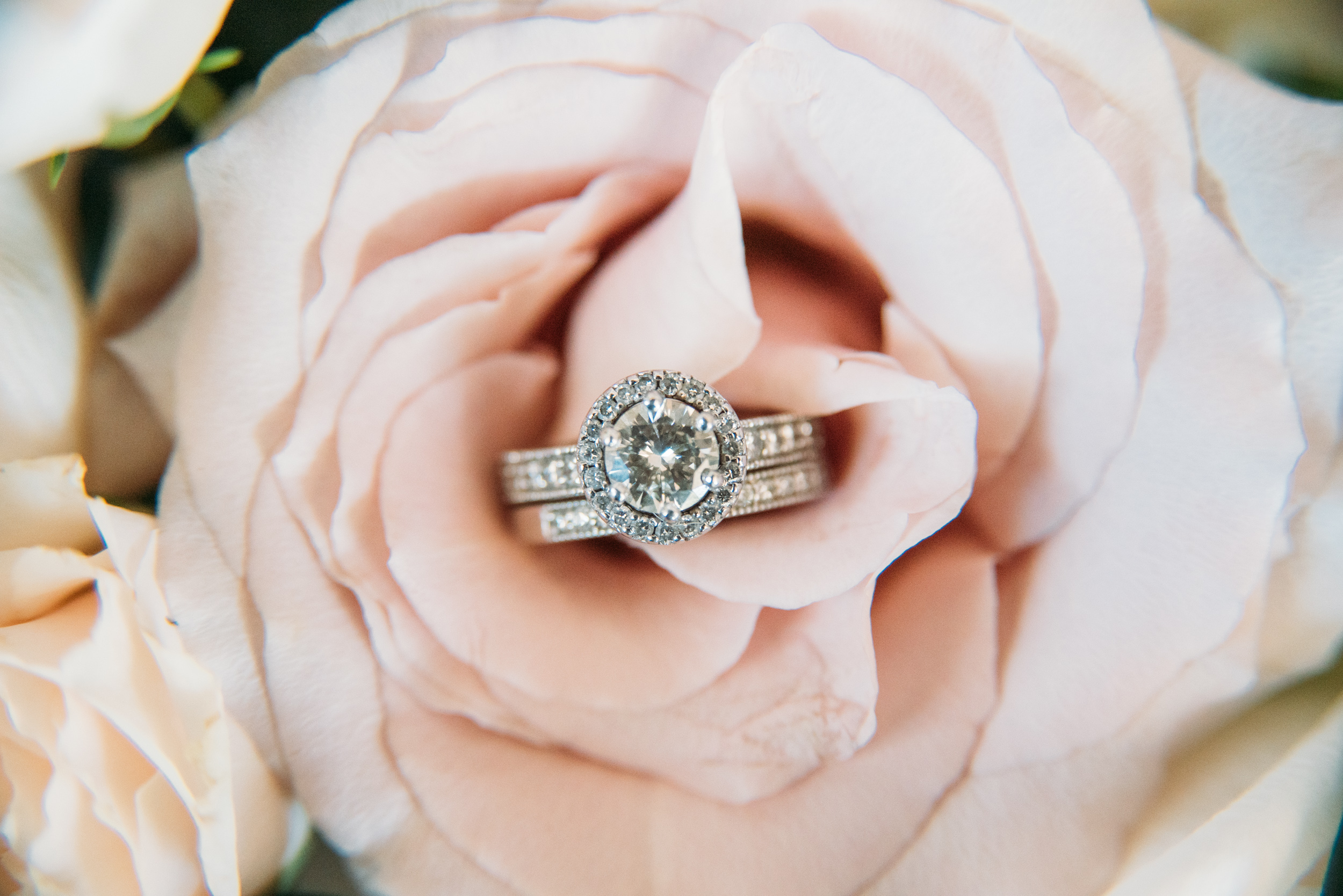 CollegeStation_WeddingPhotographer_PeachCreekRanch_010.jpg
