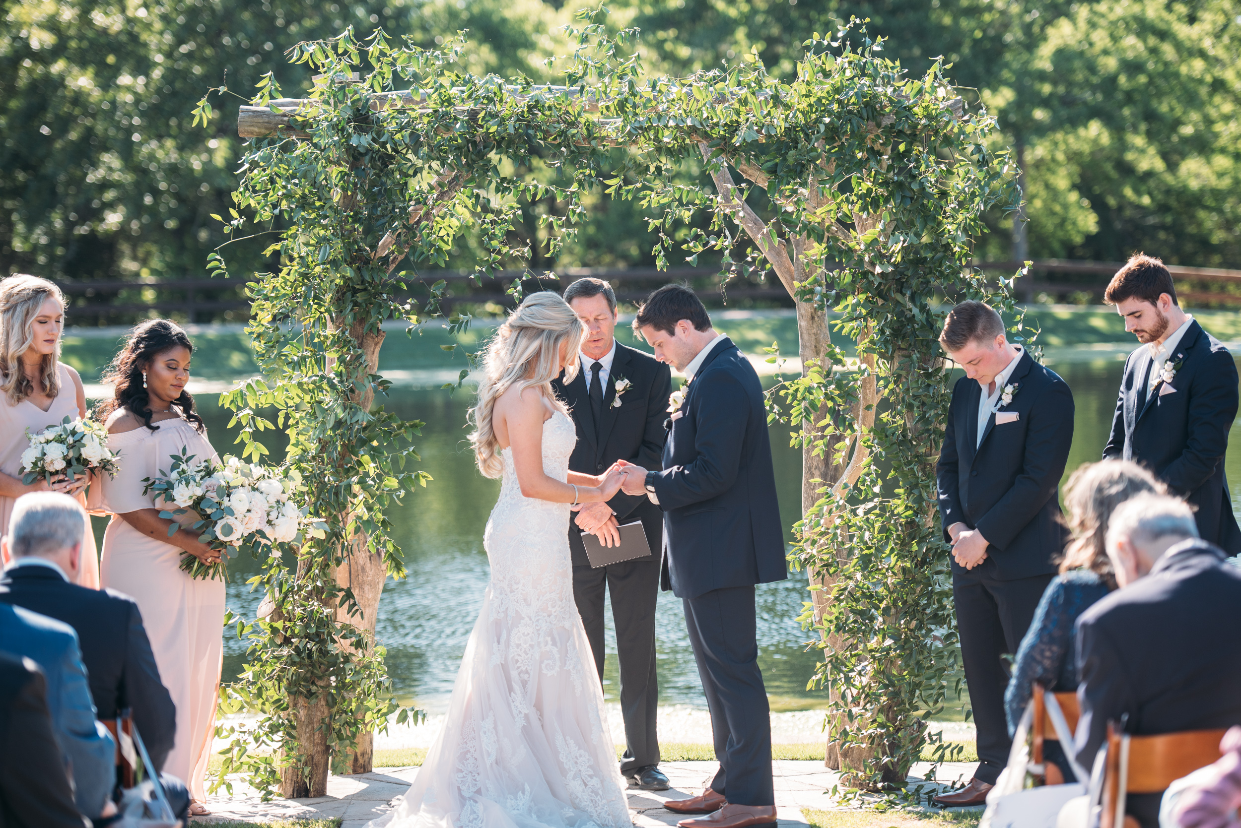 CollegeStation_WeddingPhotographer_PeachCreekRanch_036.jpg
