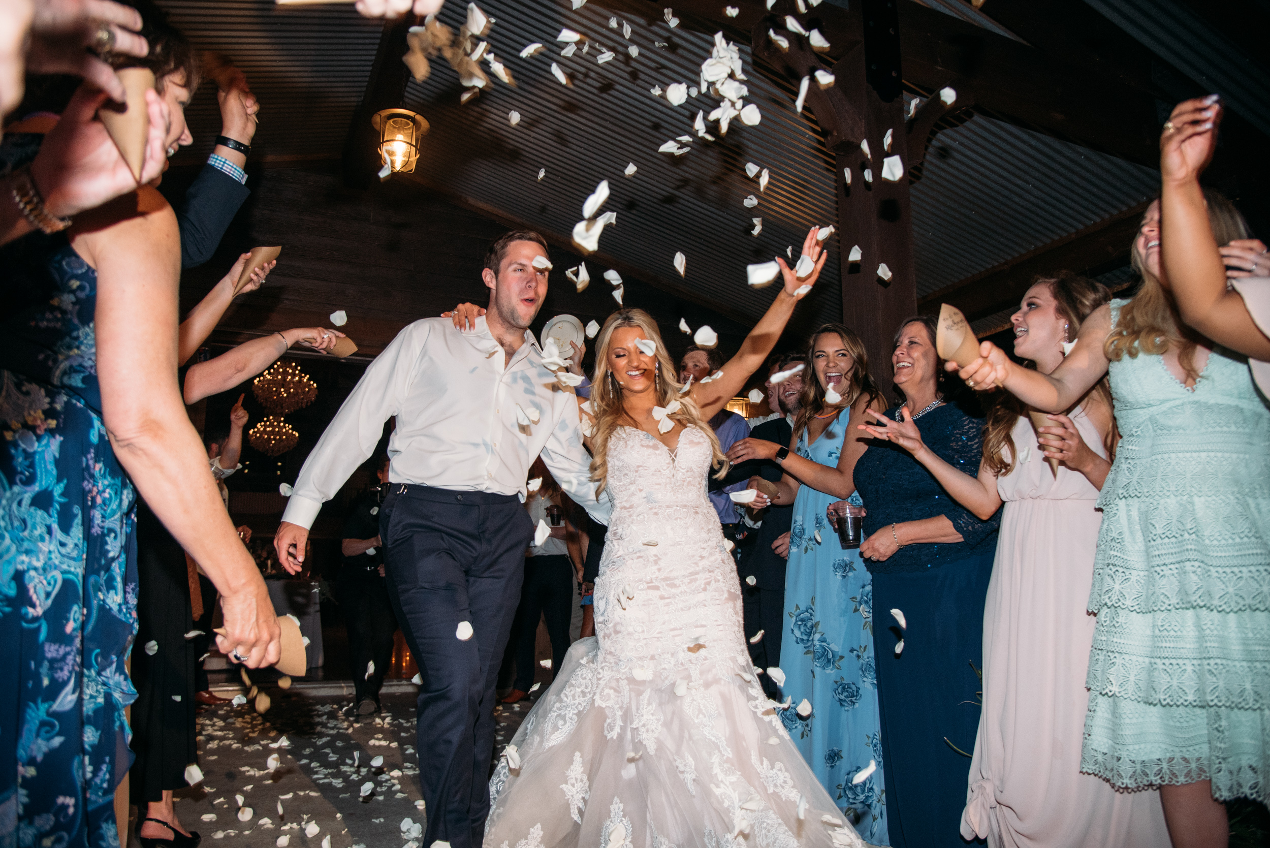 CollegeStation_WeddingPhotographer_PeachCreekRanch_078.jpg