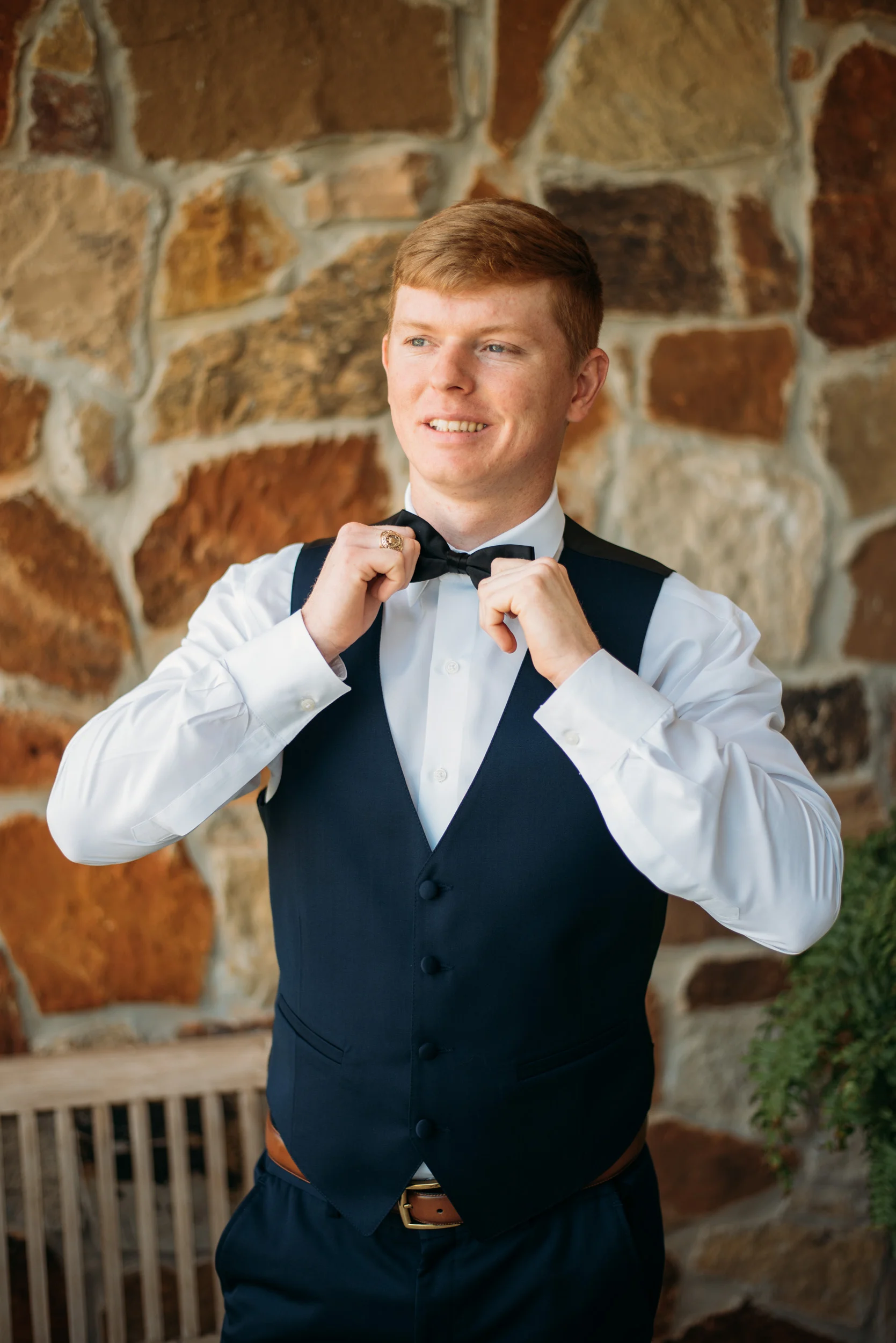 CollegeStation_WeddingPhotographer_DoubleCreekCrossing_0021.jpg