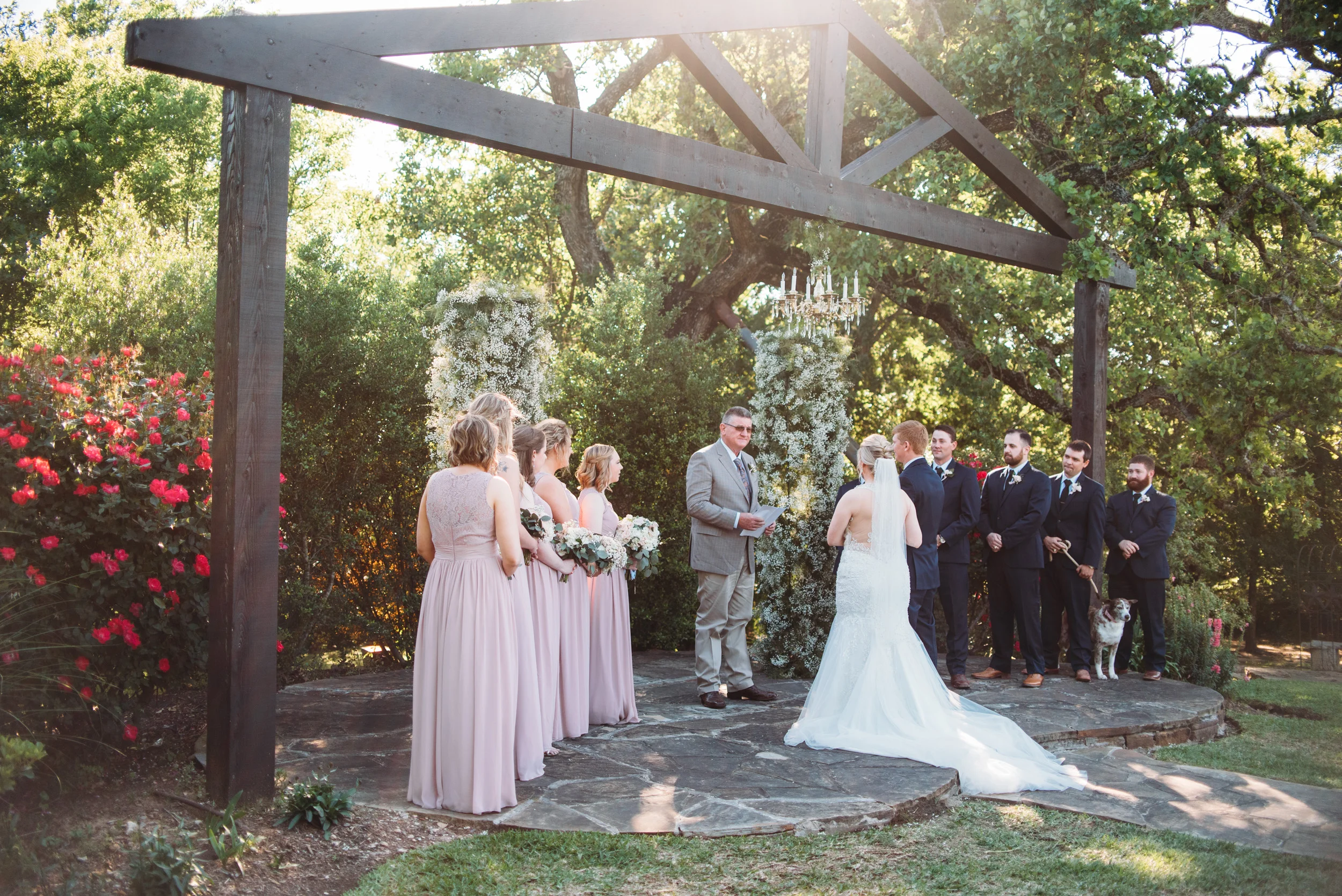 CollegeStation_WeddingPhotographer_DoubleCreekCrossing_0040.jpg