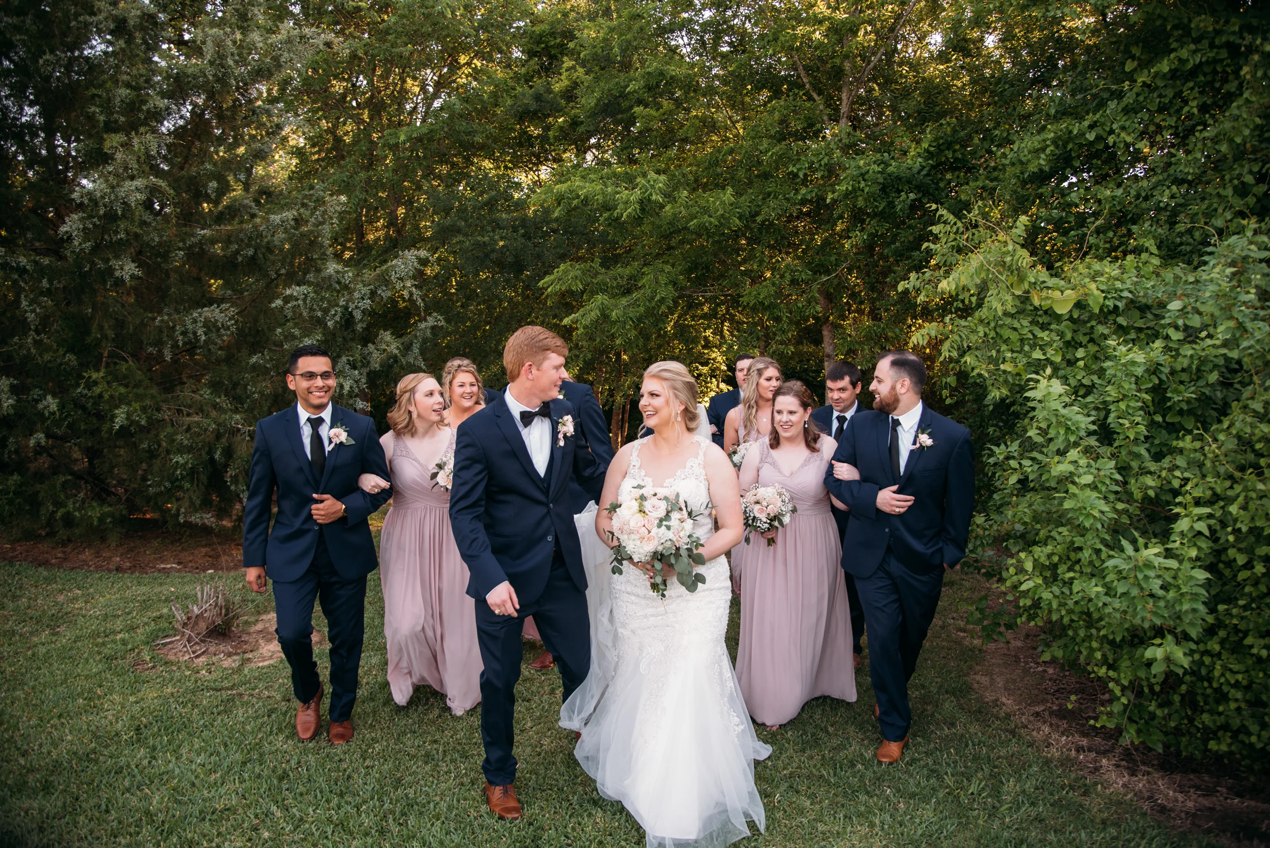 CollegeStation_WeddingPhotographer_DoubleCreekCrossing_0056.jpg