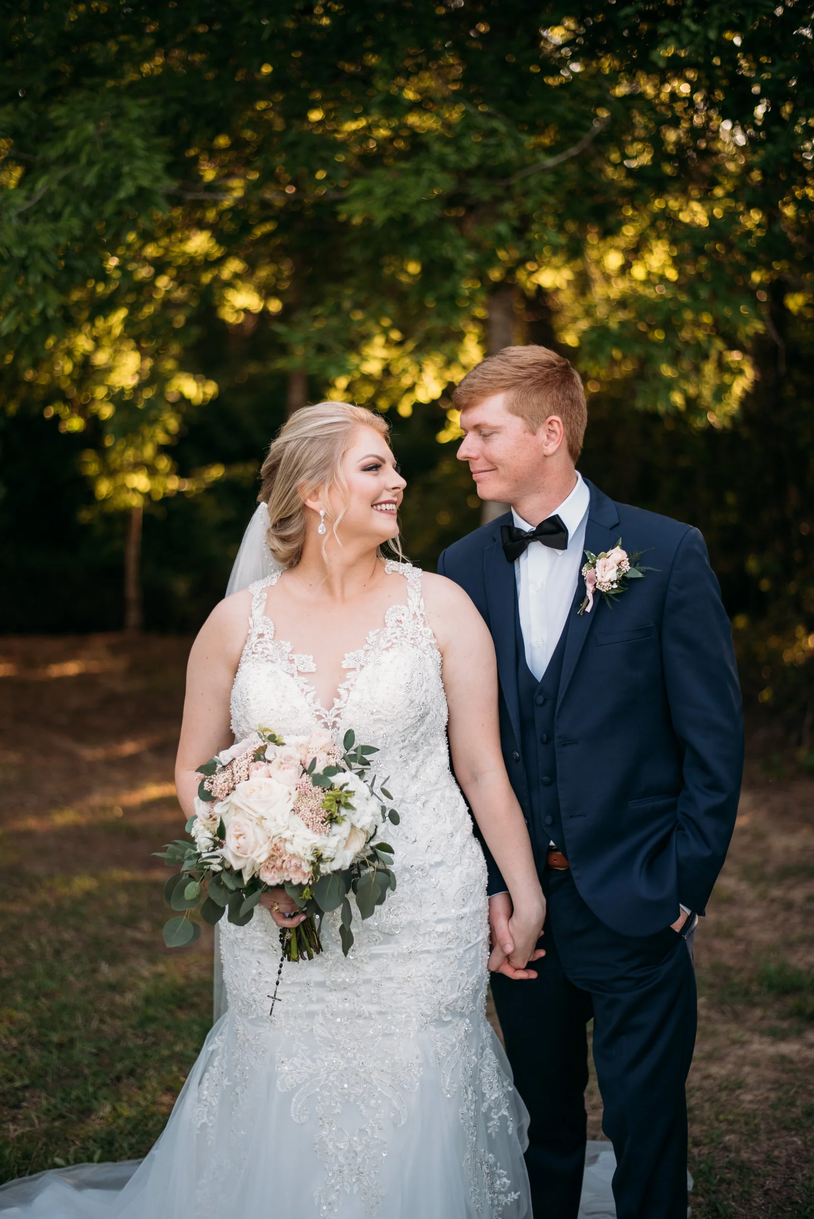 CollegeStation_WeddingPhotographer_DoubleCreekCrossing_0063.jpg