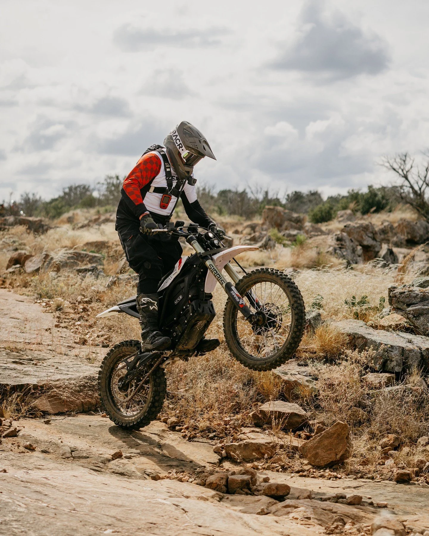 Built to rip. Born to get dirty. The Zero XE is pure off-road electric fun &mdash; no gas, no noise, no limits. Give us a call at (808) 722-5454 to order yours today. #ZeroXE