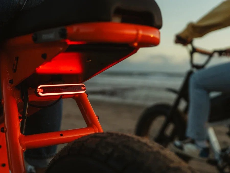 scrambler-lifestyle-4.jpg-2.webp