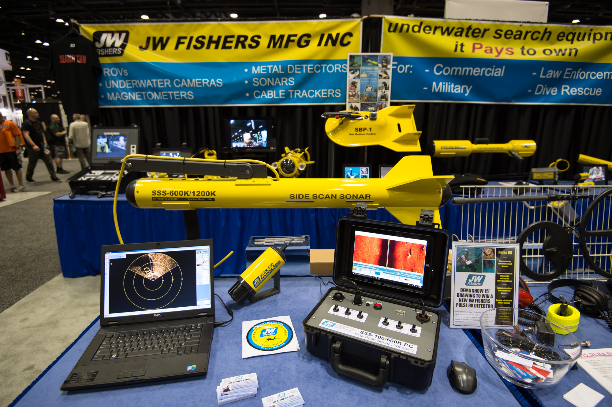  A Side Scan Sonar system would make a great stocking stuffer for any boat diver 