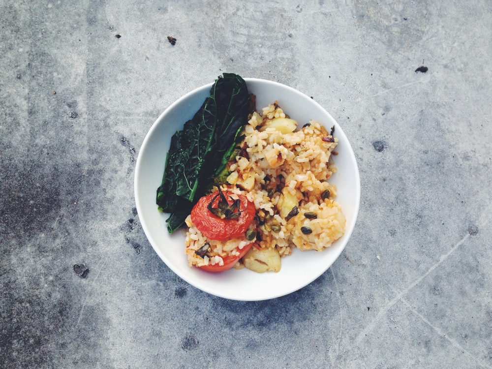 Stuffed tomatoes with rosemary potatoes