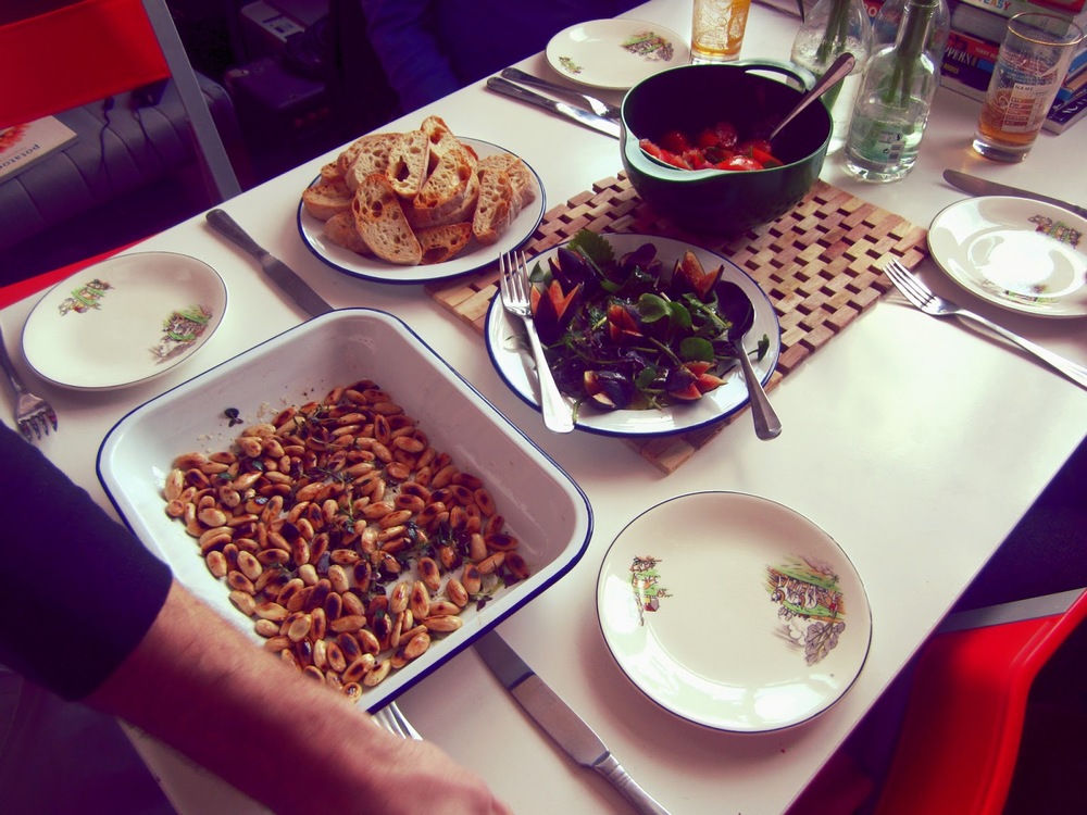 Herb-toasted almonds, coarse-chopped bruschetta and fig salad