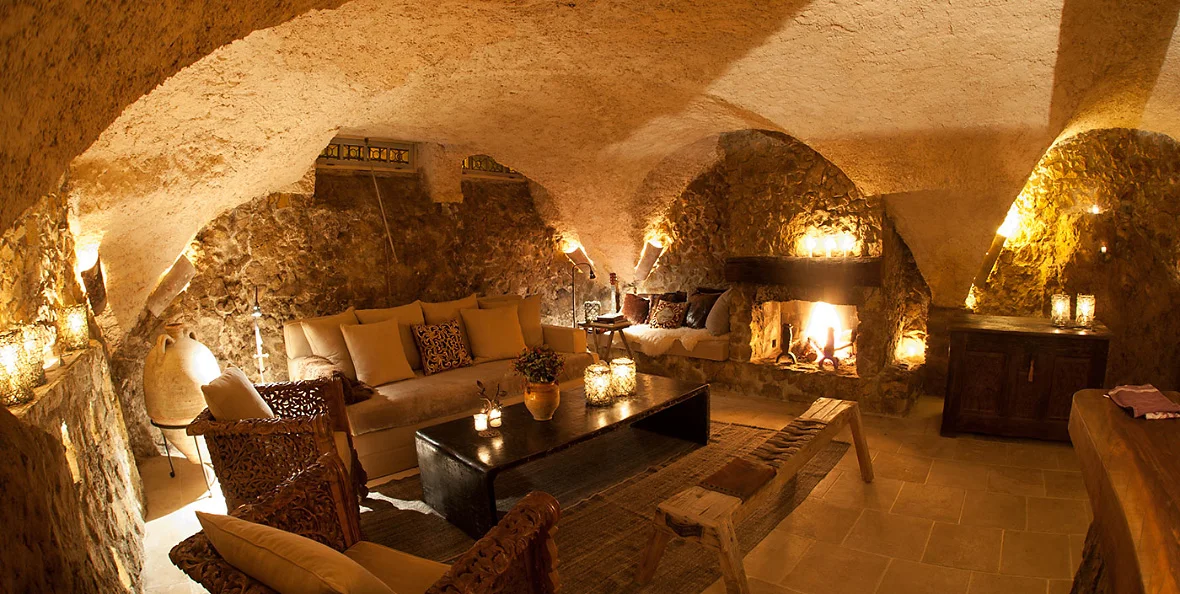 Casa-Mare-cantina.jpg