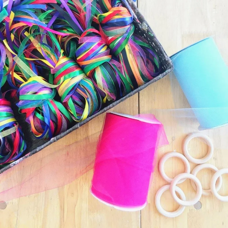 Tinker_Mobile_Hand_Kites_Set_Up_2jpg.jpg