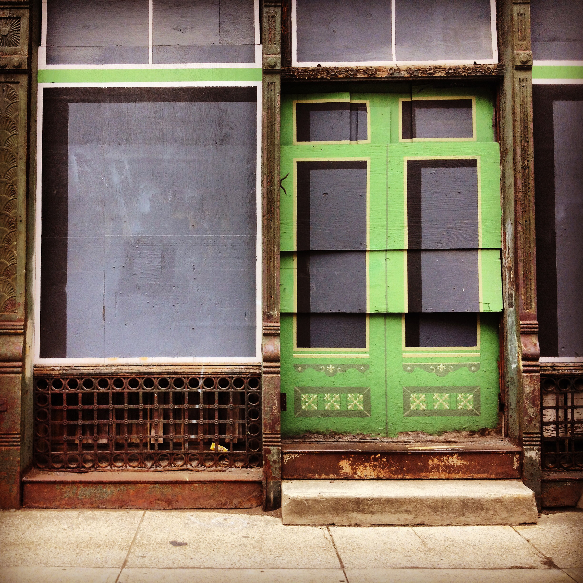 CLAYstreetGREENdoor.jpg