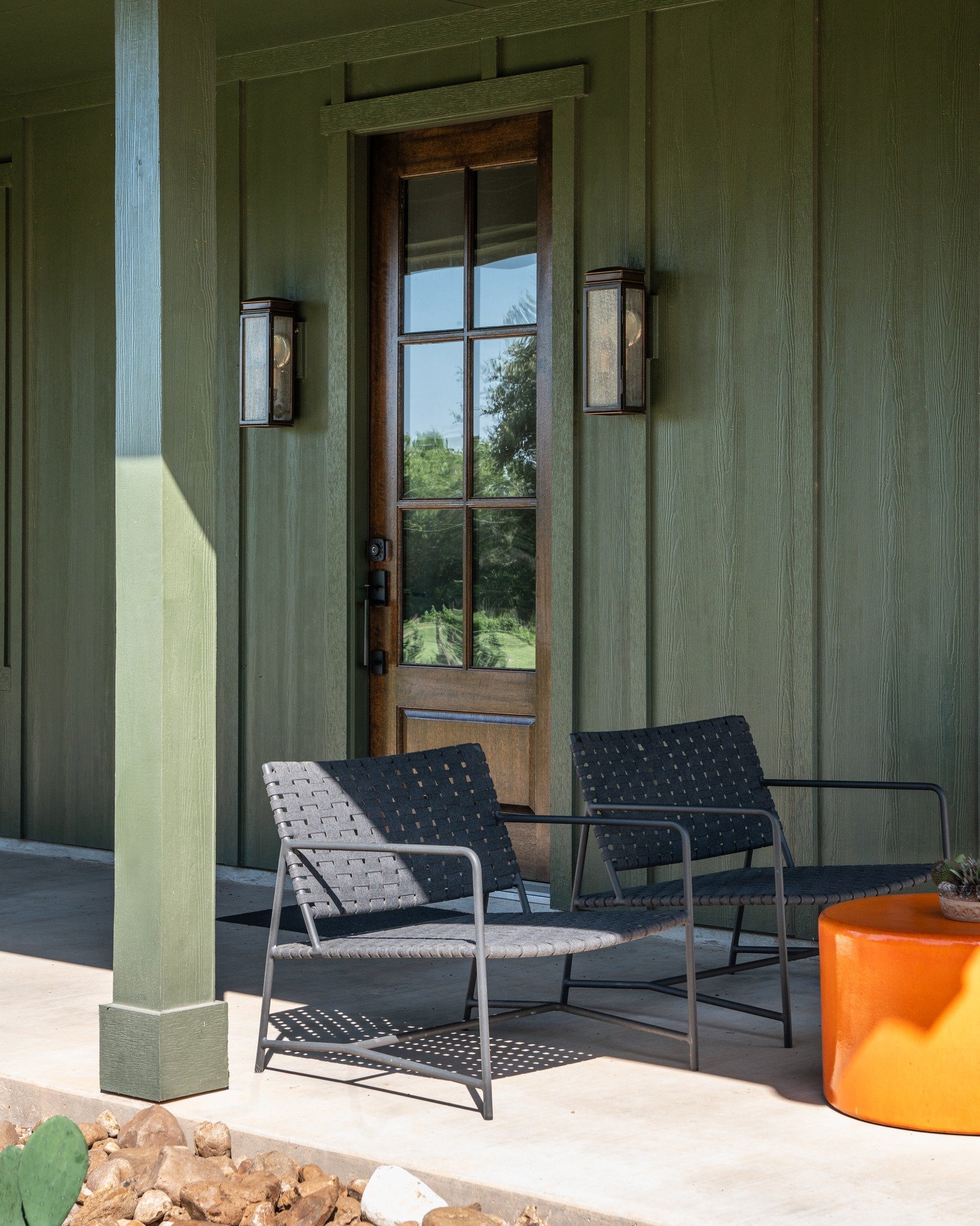 🌿Saturday Spotlight🌿
Our stunning green Kent Modern Farmhouse is where timeless charm meets modern comfort. From the fresh exterior color to the inviting porch, every detail was designed to feel like home. 
Would you build in green? Let us know in 