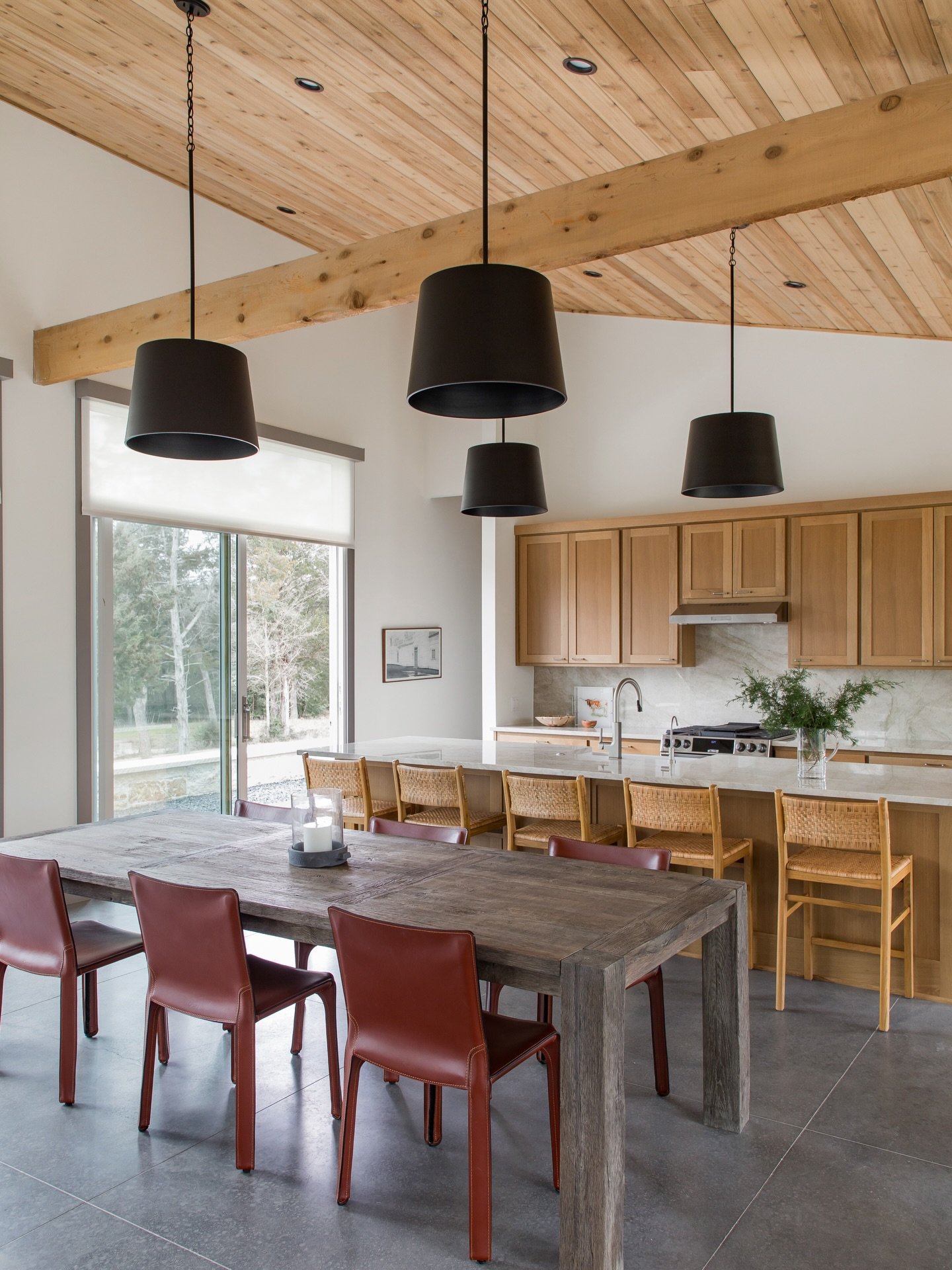 Grateful for the spaces that bring us together. Happy Thanksgiving from Willmark Custom Homes! 🦃🧡

Photography @gracelairdphotography 

#texashomes #designbuild #turkeyday #homebuilders