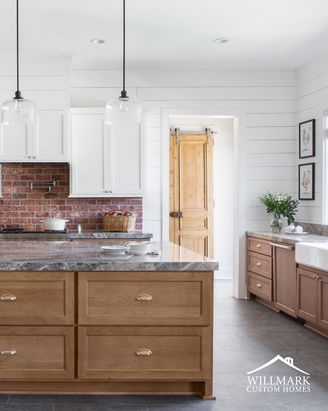 DETAILS THAT WE LOVE🤍:
1. The marble island with the brick backsplash is perfection
2. Hideaway safe for anything you need to keep protected
3. Cow wallpaper + farmhouse sink = 🖤
4. High ceilings
5. The bathtub of our dreams
6. Built-in bunk beds f