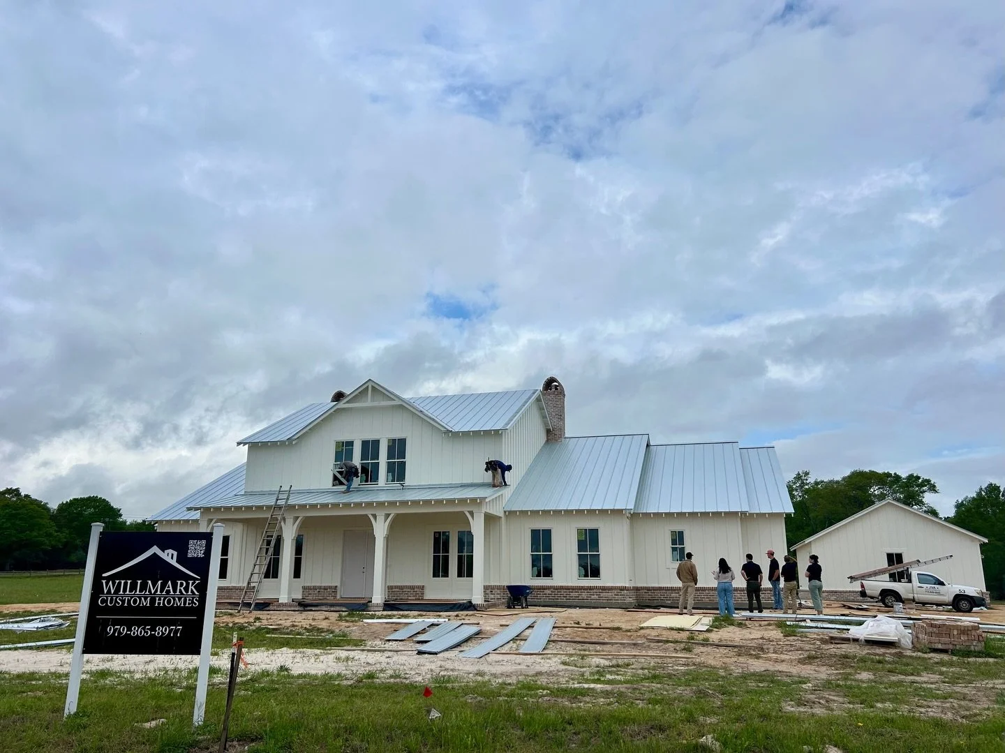 We&rsquo;ve got an exciting update on one of our incredible homes, The Bellwood!
Progress is in full swing! We have an amazing team on-site, busy training and learning the ins and outs of creating Willmark Homes. We love seeing it all come to life! ?