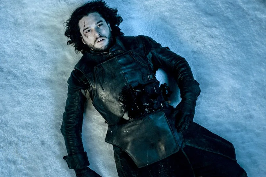 5 Strong Concrete Reasons Why I think Jon Snow Isn't Dead.