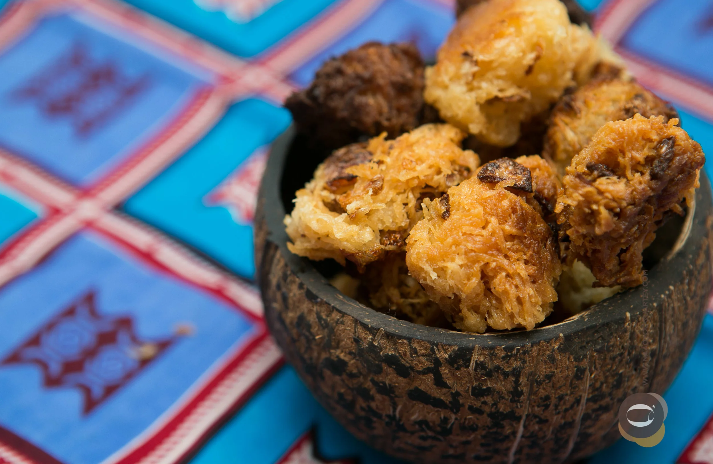 Easy To Make : Agb3liKaaklo "Deep Fried Cassava Doughnut"
