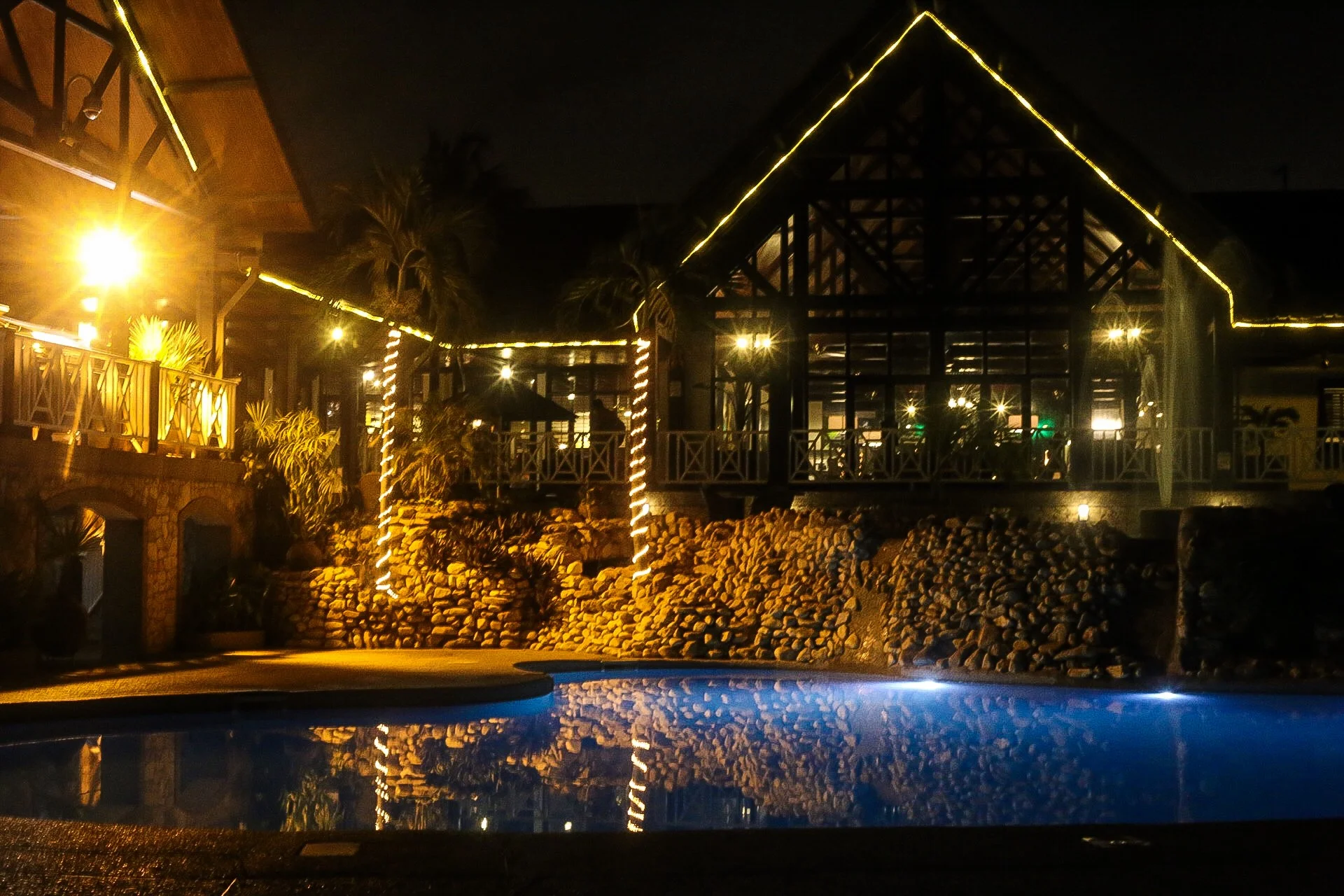 Dine Out: Labadi Beach Hotel  "Rhythm &amp; Grills" A Perfect Friday Night of Live Band Music &amp; Grill Succulence. 