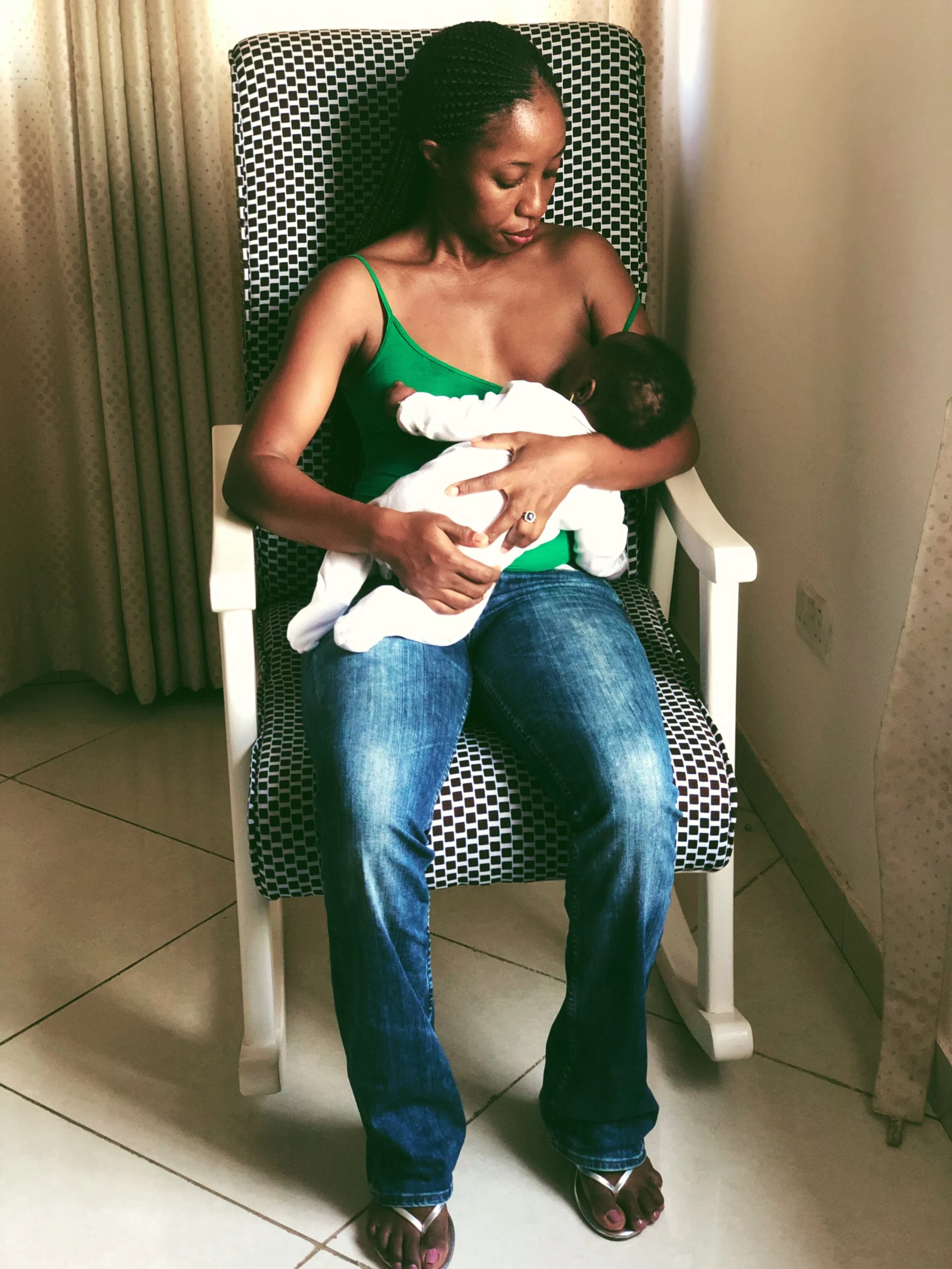 Extended Breastfeeding. What To Expect &amp; The Benefits.