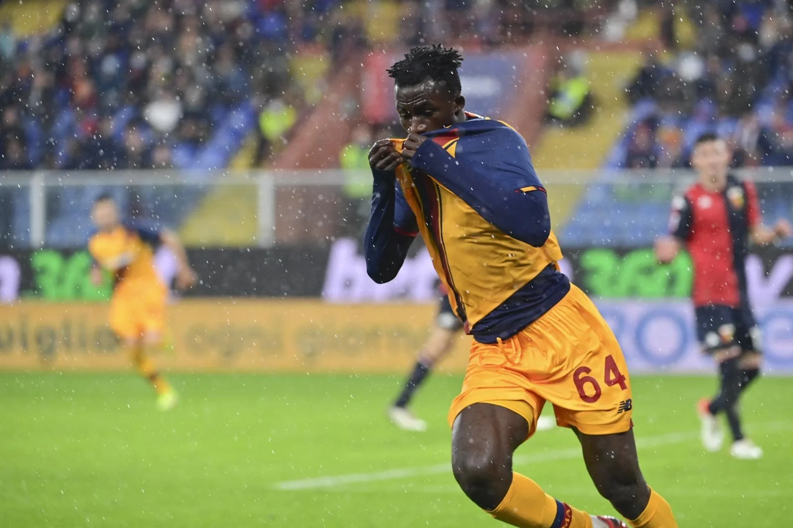 Felix Afena Ohene -Gyan’s Emotional Tweet To His Mom After Scoring During The AS Roma vs Genoa Match.