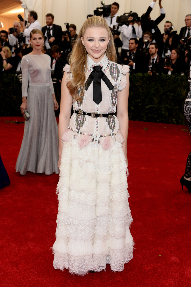 How adorable does Chloe Grace Moretz look in this Chanel number? 