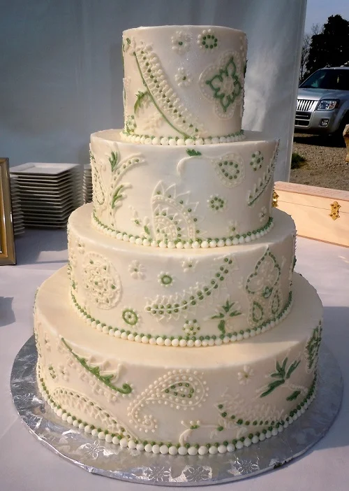 henna wedding cake.jpg