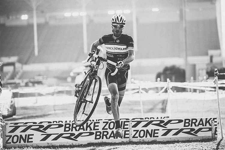 www.tipengphotography.com_ti-peng_tipeng_cyclocross_SoCalCross-PRESTIGE-SERIES-_2013-Spooky-Kross-Scott-Lundy-SeriousCycling-Agoura-Hills-.jpg