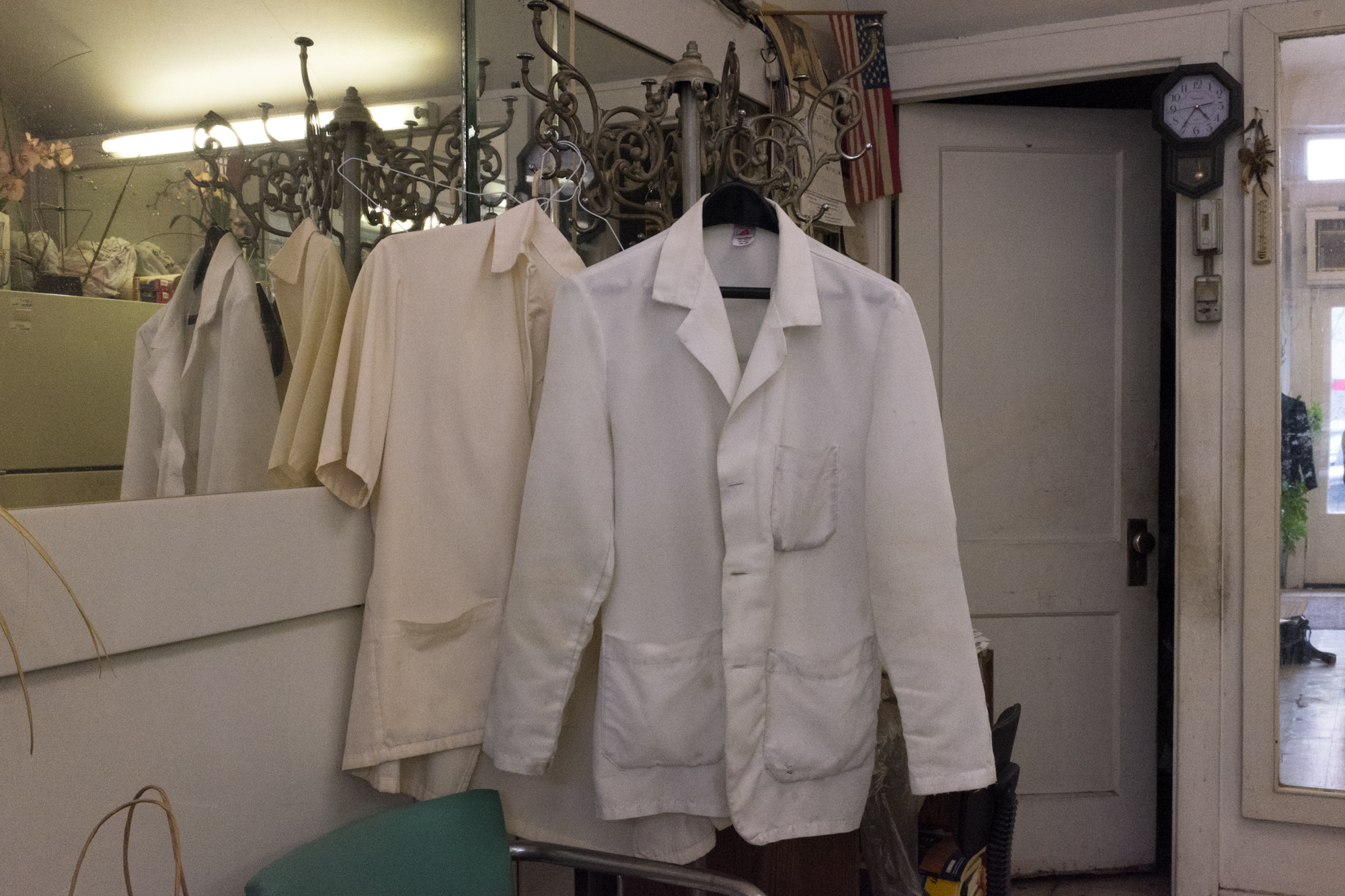 singing barber -6.jpg