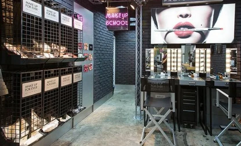 ESCOLA MADRE NA MAKE UP FOREVER ACADEMY DE NY