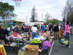 yard-sale-2010-2-300x225.jpg