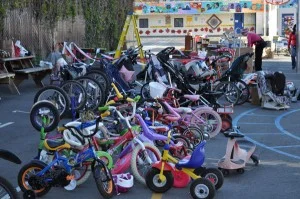 YardSaleBikes1-300x199.jpg