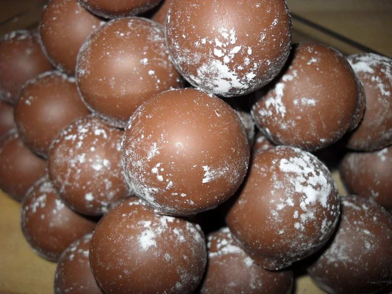 Milk Chocolate Champagne Truffle