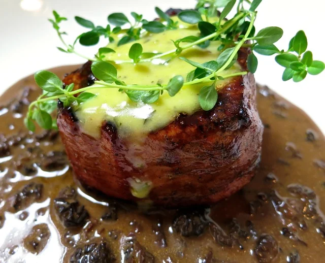 Filet-with-Bordelaise1.jpg