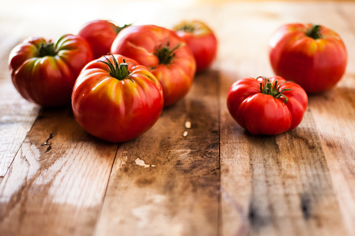 beautiful heirloom tomatoes from one leaf farm