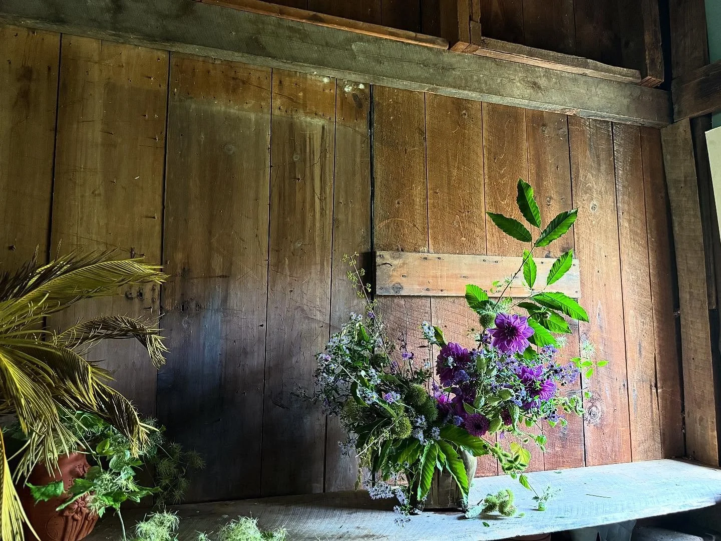 Grateful for so much. My family, my friends, my clients, all the wonderful designers who work with me on events, and the land that supports us.  Happy Thanksgiving! 

#thanksgiving #grateful #inspiredbynature #flxoutdoors #upstatewedding #floraldesig