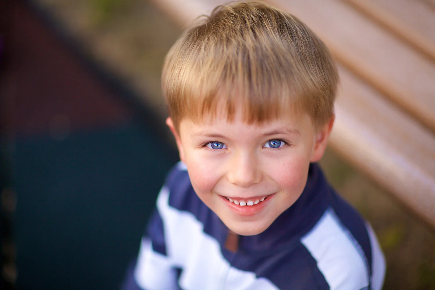blue eyes sm.jpg