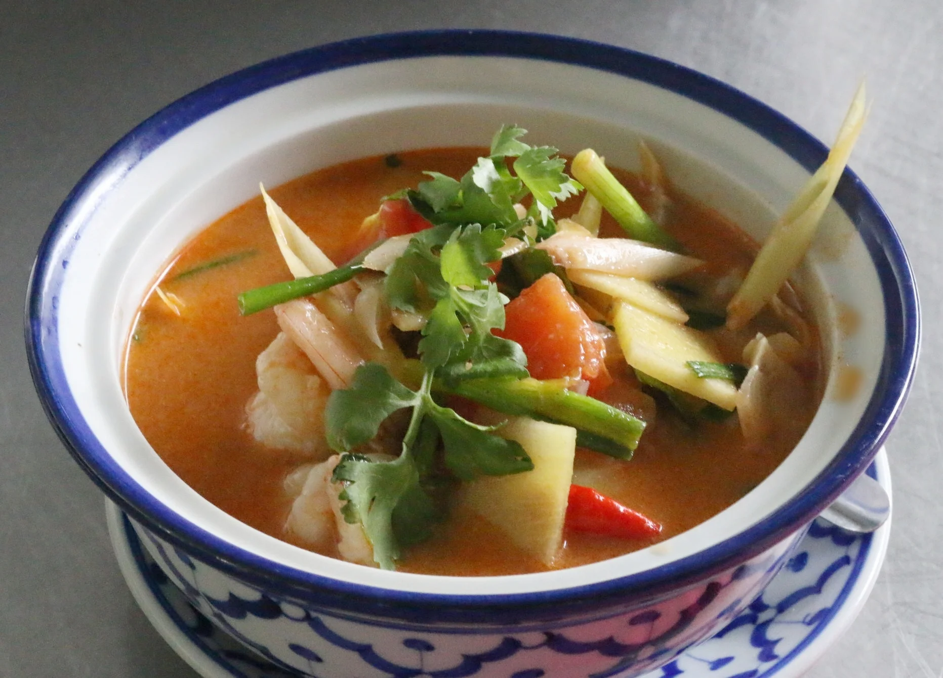 Thai hot and sour prawn soup