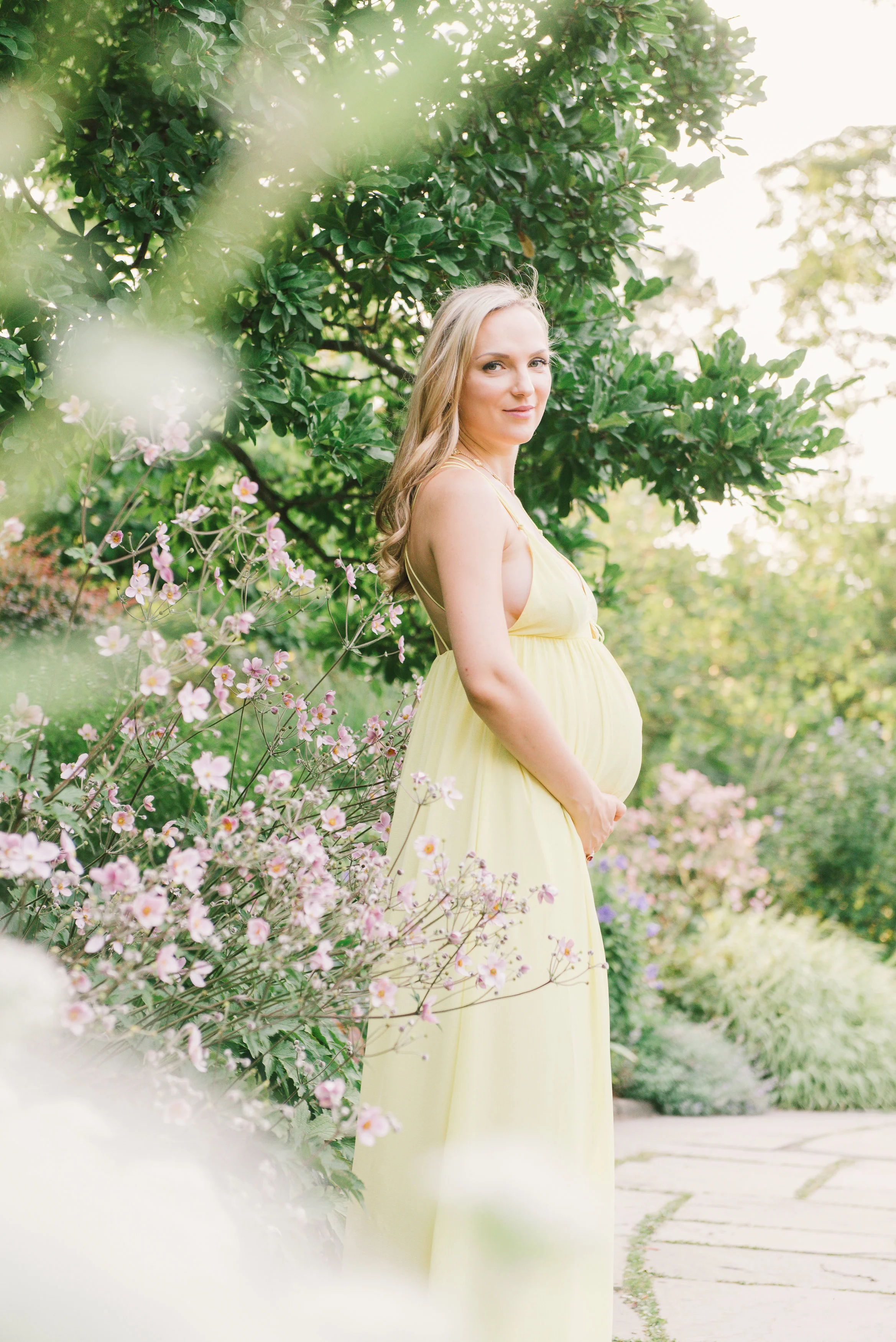 NYC_MaternitySession_ConservatoryGardens06.jpg