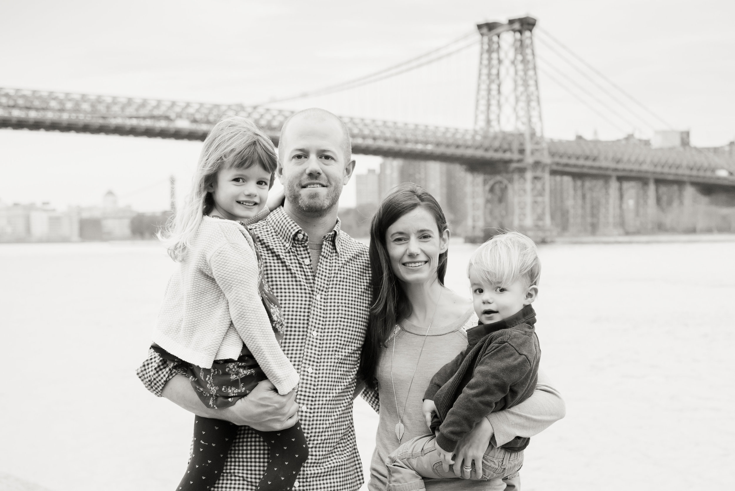 NYC_brooklynwilliamsburgpfamilyphotography01.jpg