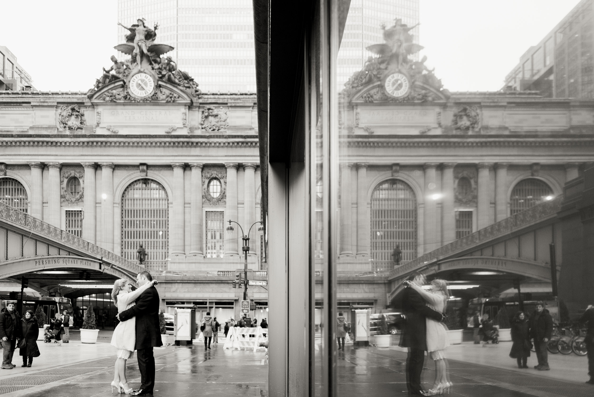 NYCWinterElopementCityHallGrandCentralStation025.jpg