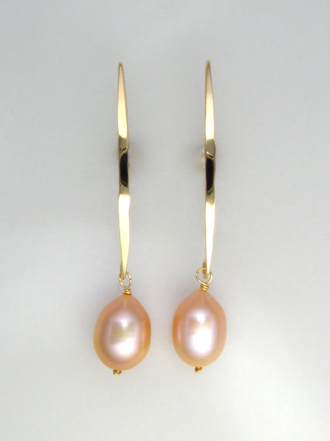 Gold 'Arc' With Pearl