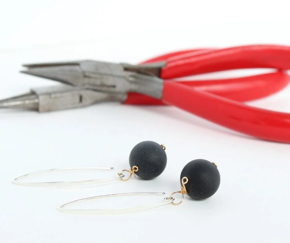 SandraDeeOwens-Beauty-earring-dangleearring-handmadeinvermont-blackonyx-sterlingsilver-jewelry.jpg