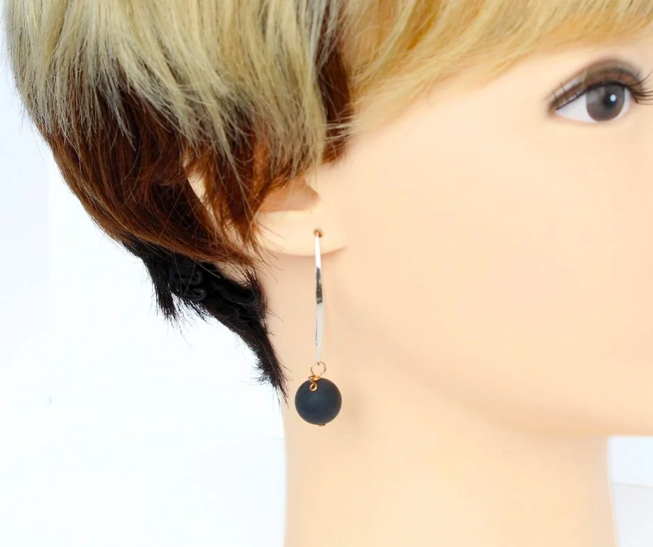 SandraDeeOwens-handmadeinvermont-jewelry-sundancejewelry-blackonyx-longearrings-sterlingsilver.jpg