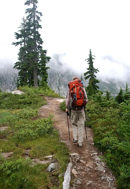 Overnight backpacking trip: Snow Lake to Gem Lake (Part One)