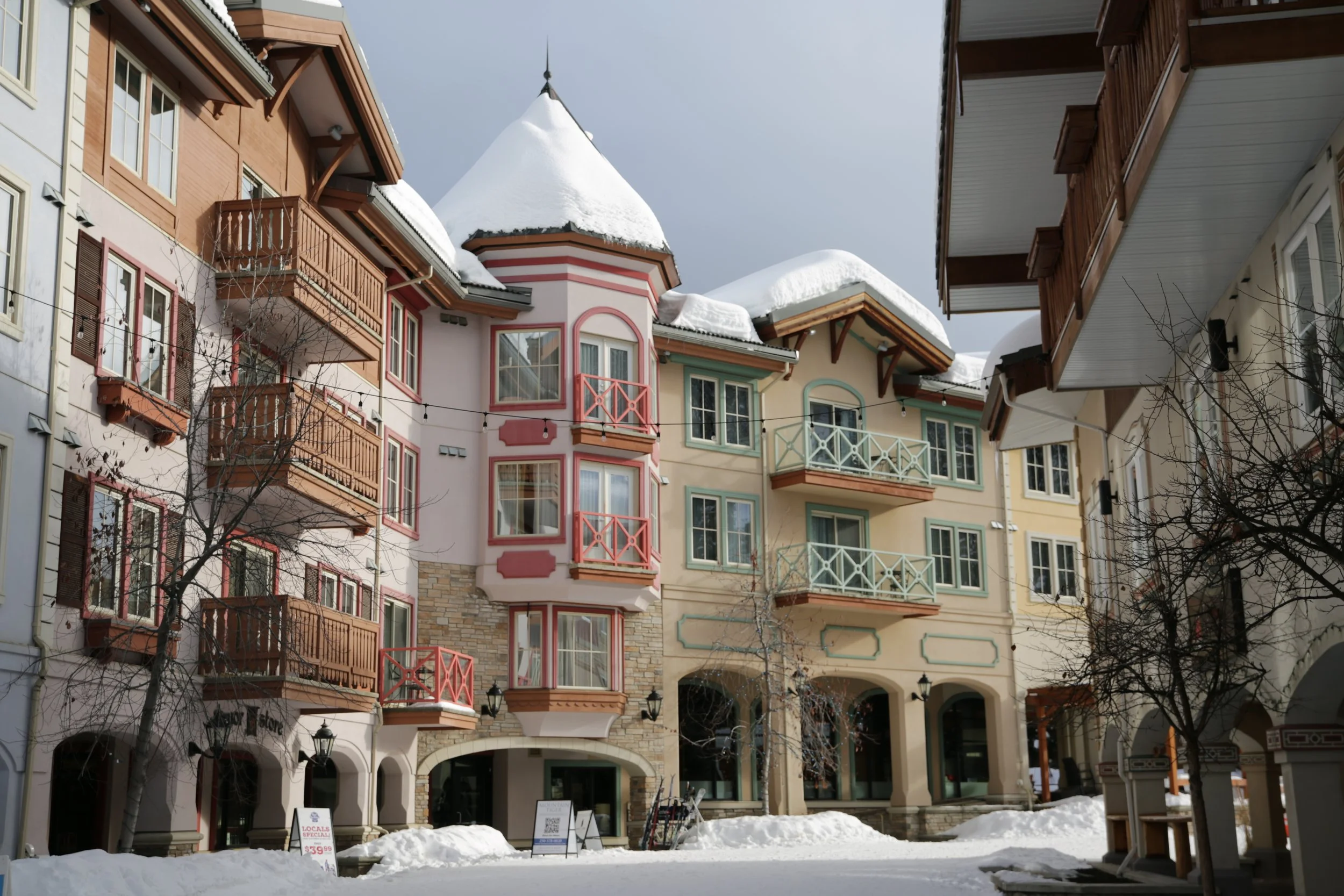 Winter adventure in Sun Peaks 