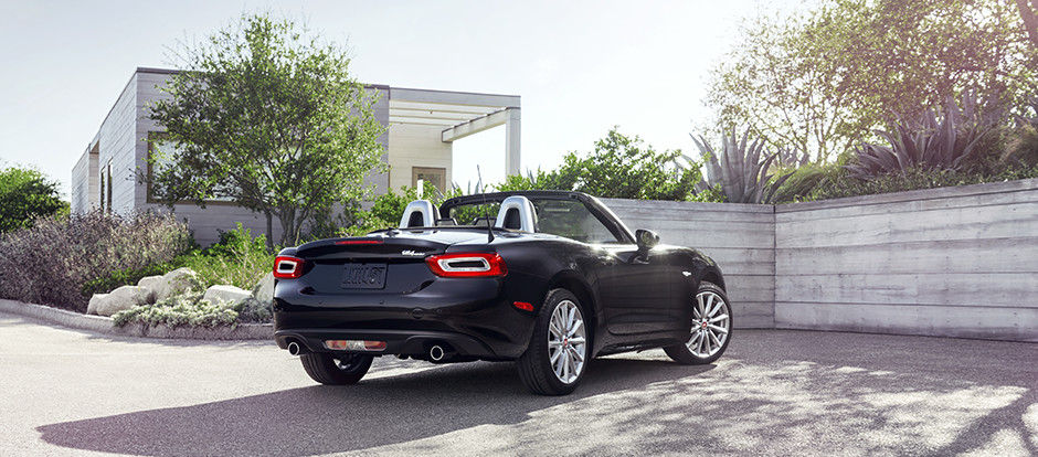 FIAT-SPIDER_Gallery_Exterior_Main_04_20160511103204_1.jpg