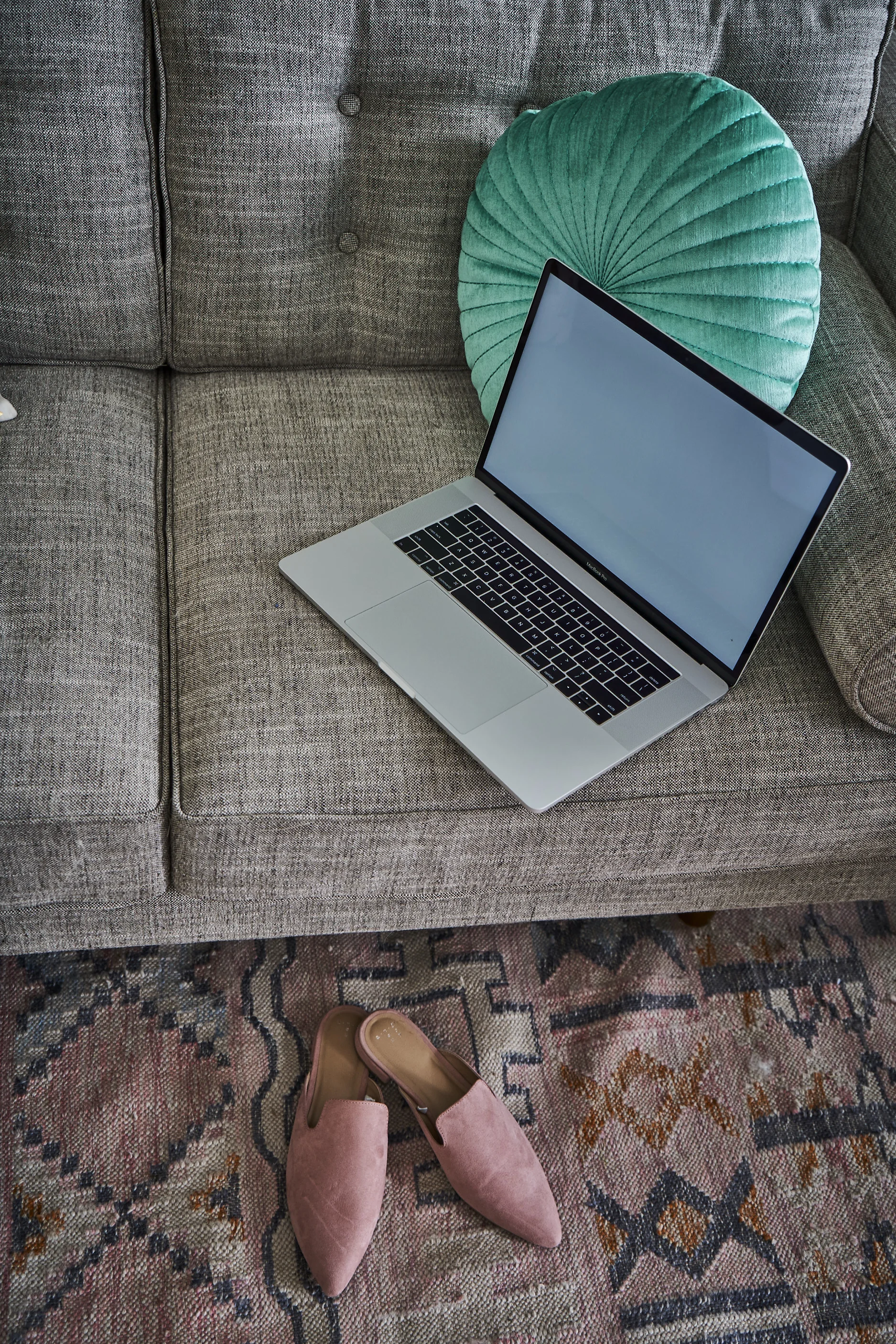 CHR1829_LIBRARY_HOUSE_LIVING_ROOM_TECH_185.jpg