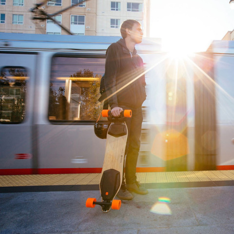 boosted-dual-lifestyle-3_large.jpg