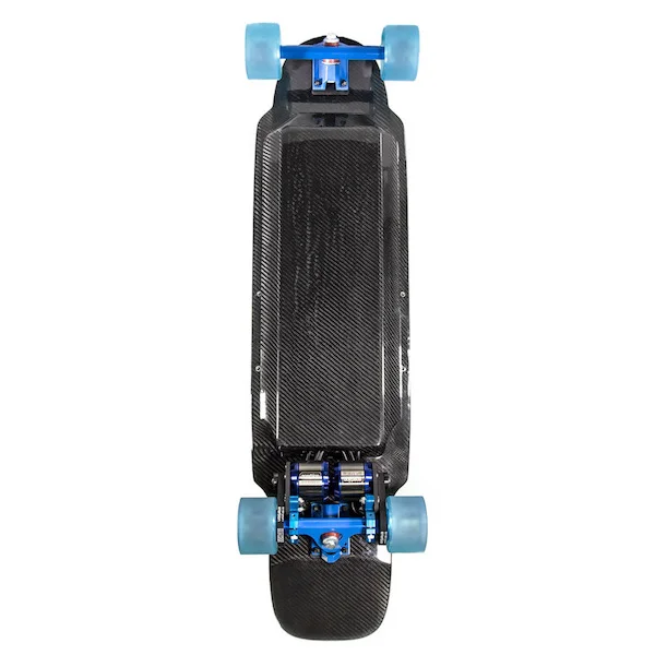 carbon_fiber_electric_skateboard_dual_motor_1.jpg