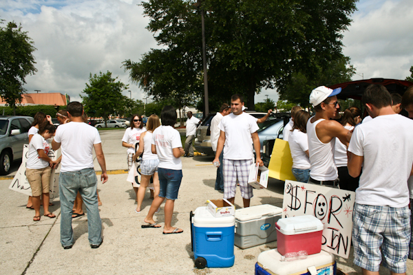 fundraising-in-jax-june-6-2009-2.jpg